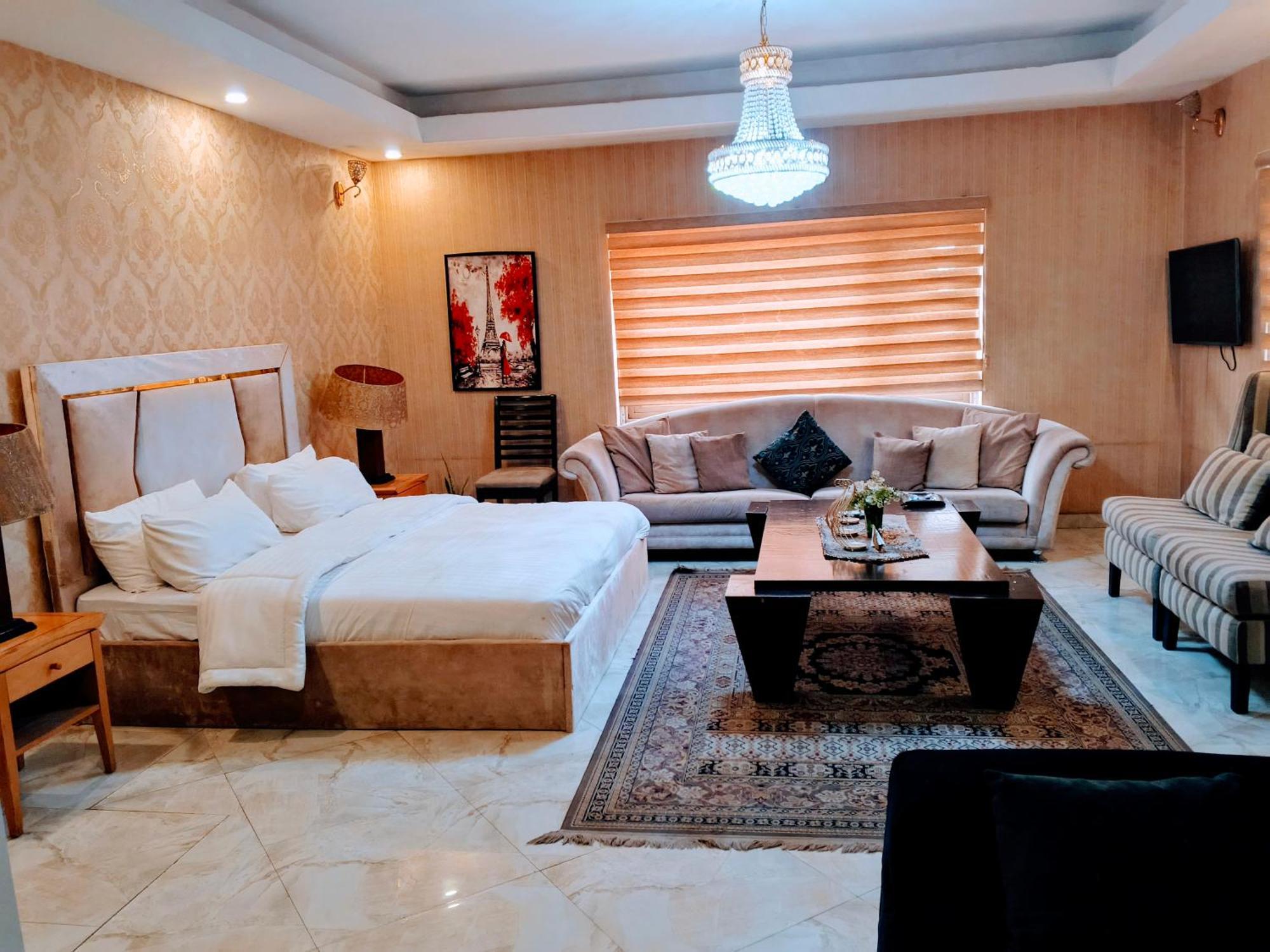 Hotel Nuit De Paris Abuja Exterior foto