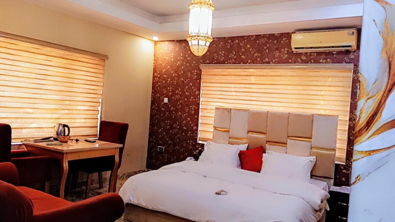 Hotel Nuit De Paris Abuja Exterior foto